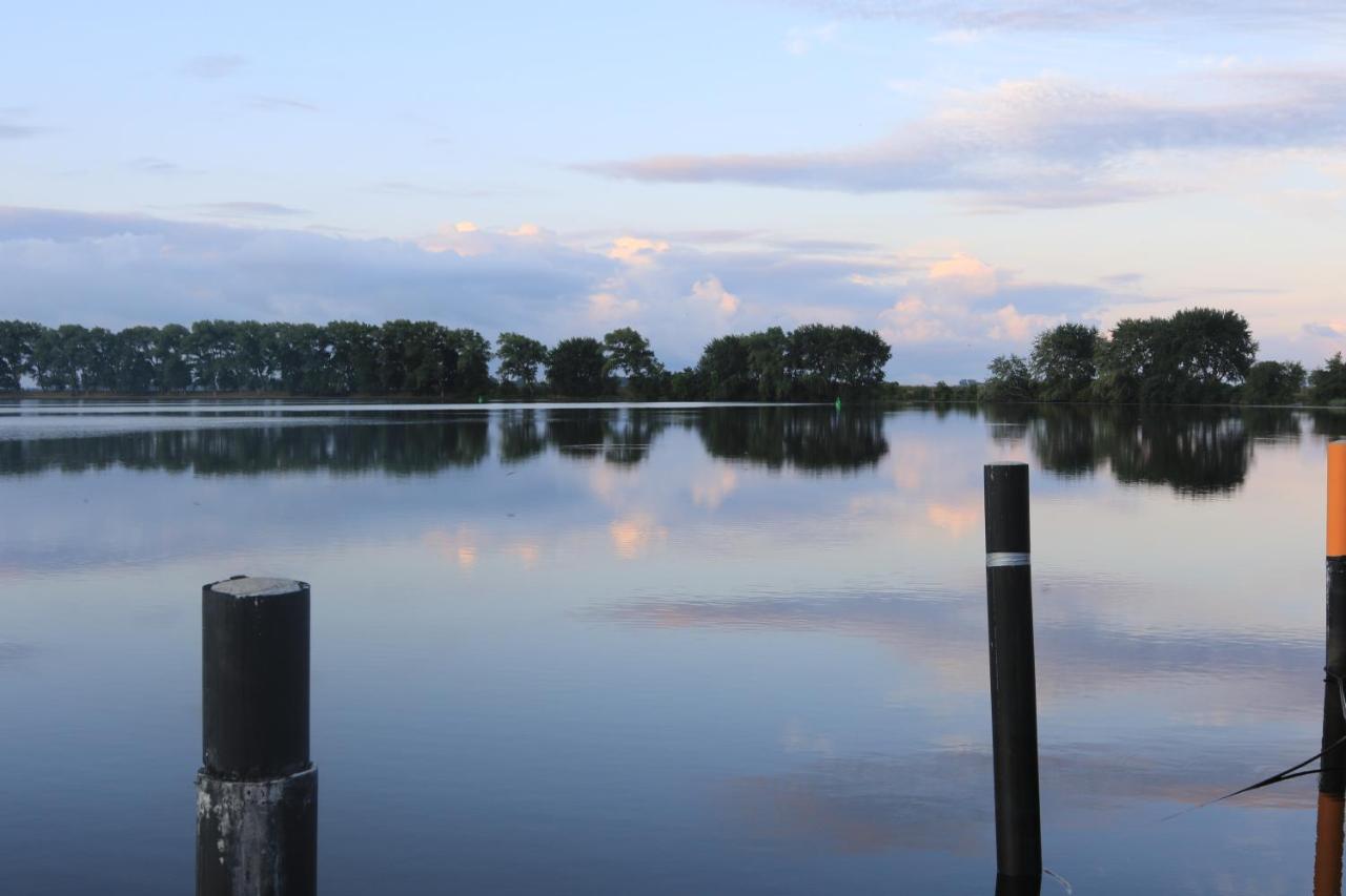 Ferienpark Suederstapel - Eiderlodge 3 Kültér fotó